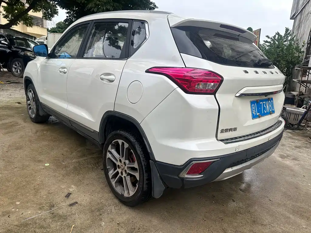 BAIC Senova X35 — миниатюра 4