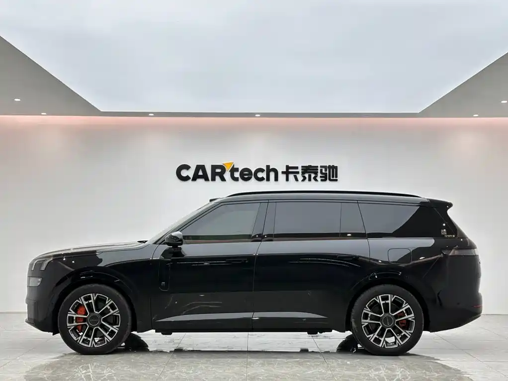 Lynk & Co 900 — миниатюра 2