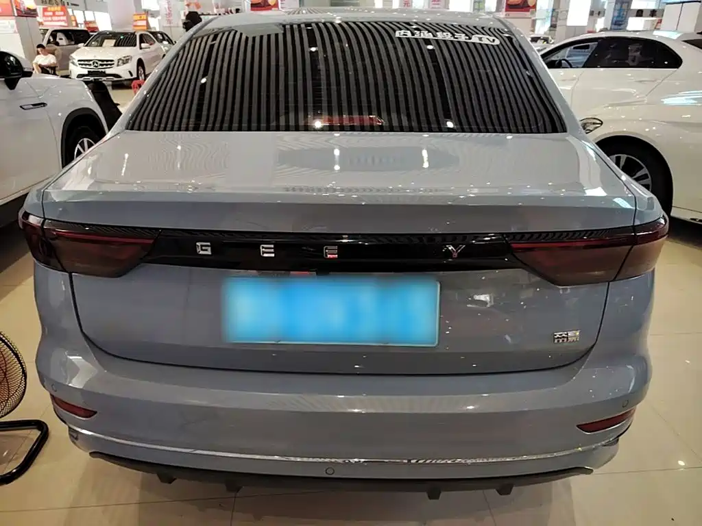 Geely Emgrand — миниатюра 6