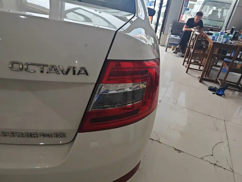 Skoda Octavia — миниатюра 8