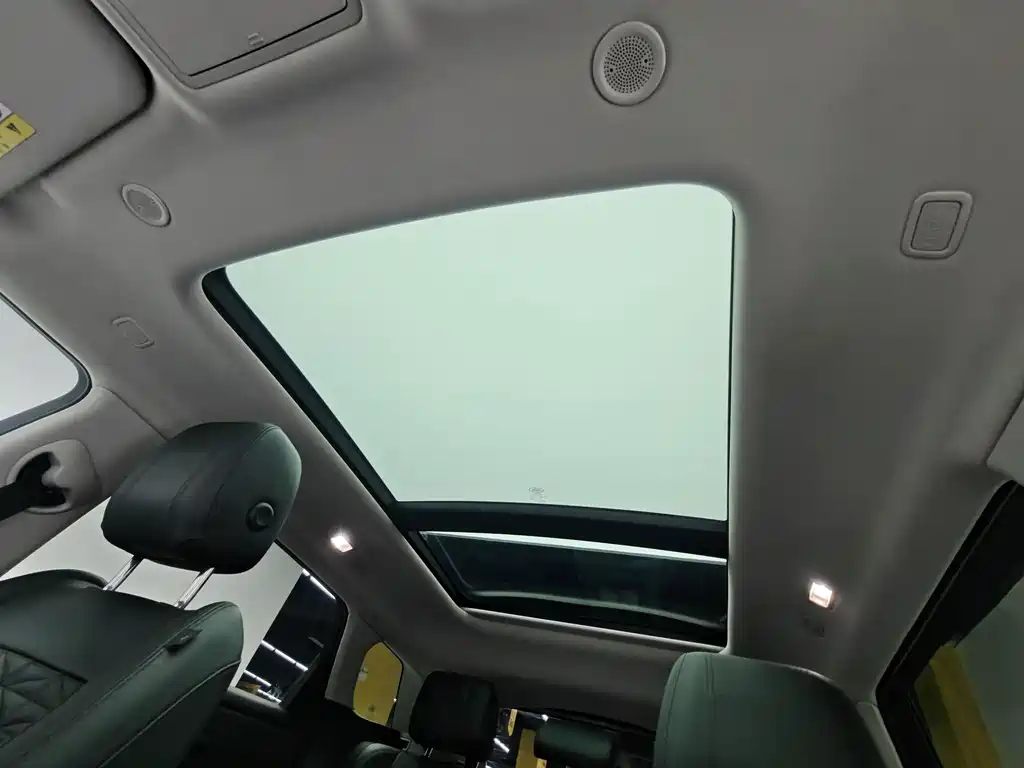 Land Rover Evoque — миниатюра 15