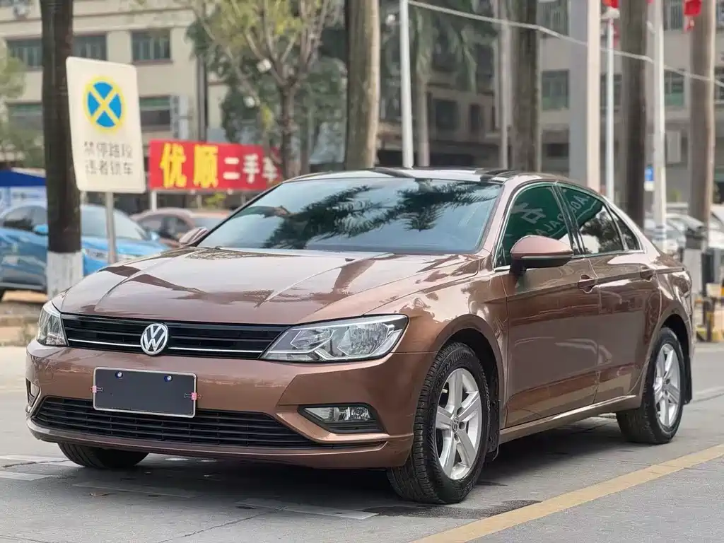 Volkswagen Lamando 2017 230TSI DSG Elegant Edition