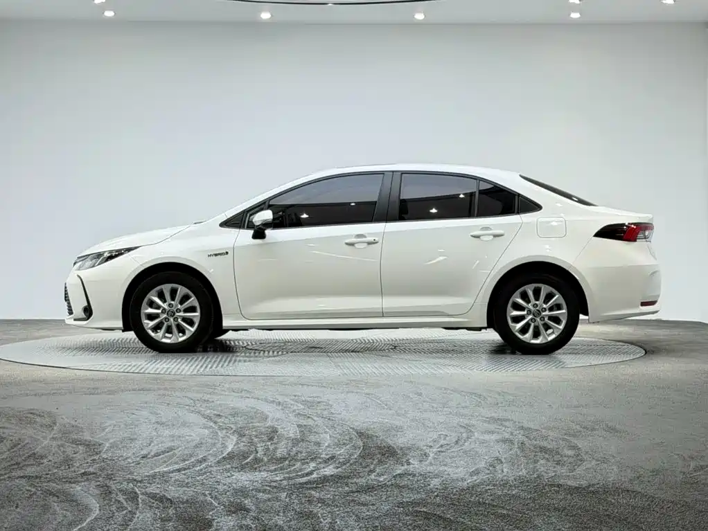 Toyota Corolla — миниатюра 2