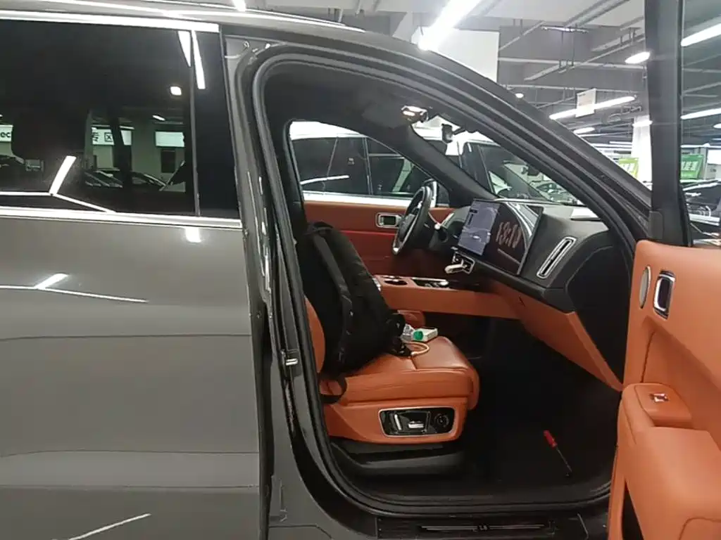Li Auto Li L8 — миниатюра 25