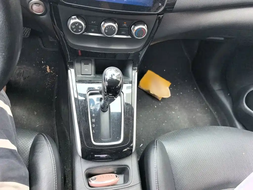 Nissan Sylphy — миниатюра 7