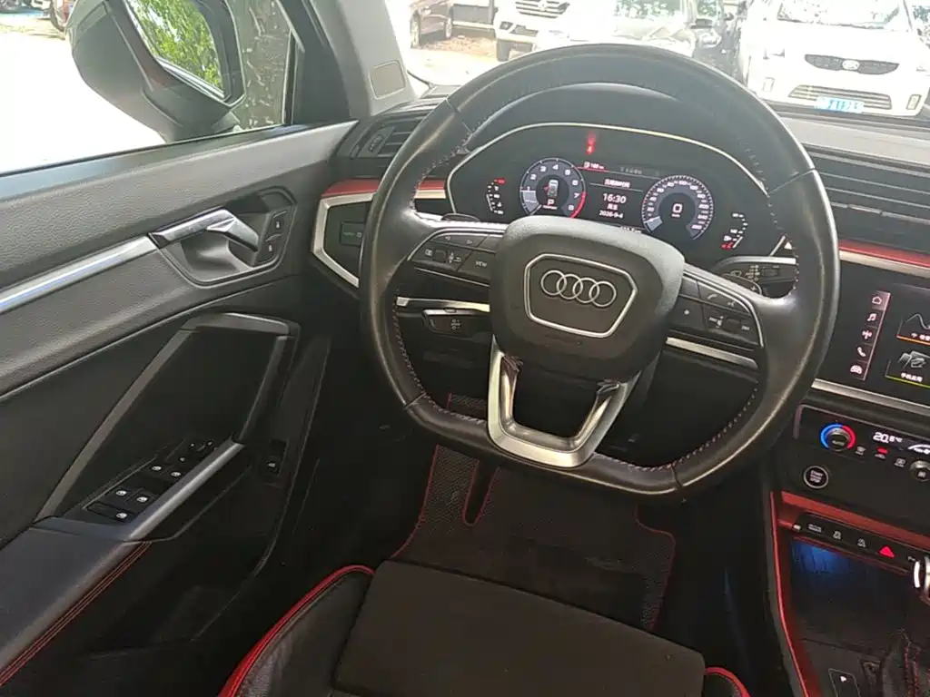 Audi Q3 — миниатюра 11