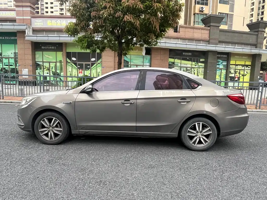 Changan Eado — миниатюра 10