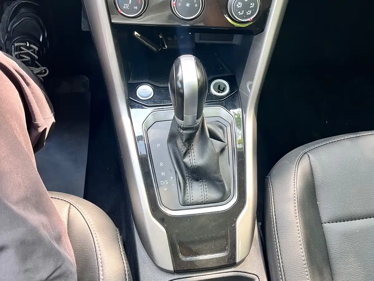 Volkswagen T-ROC exploring Songs 2022 Белый из Китая, фото 5