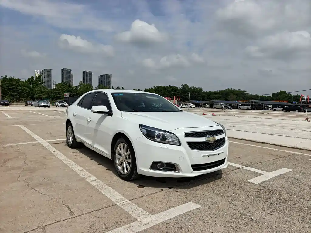 Chevrolet Malibu 2012 2.0L AT Luxury