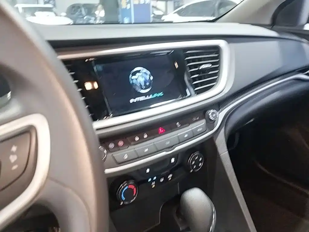 Buick Excelle — миниатюра 13