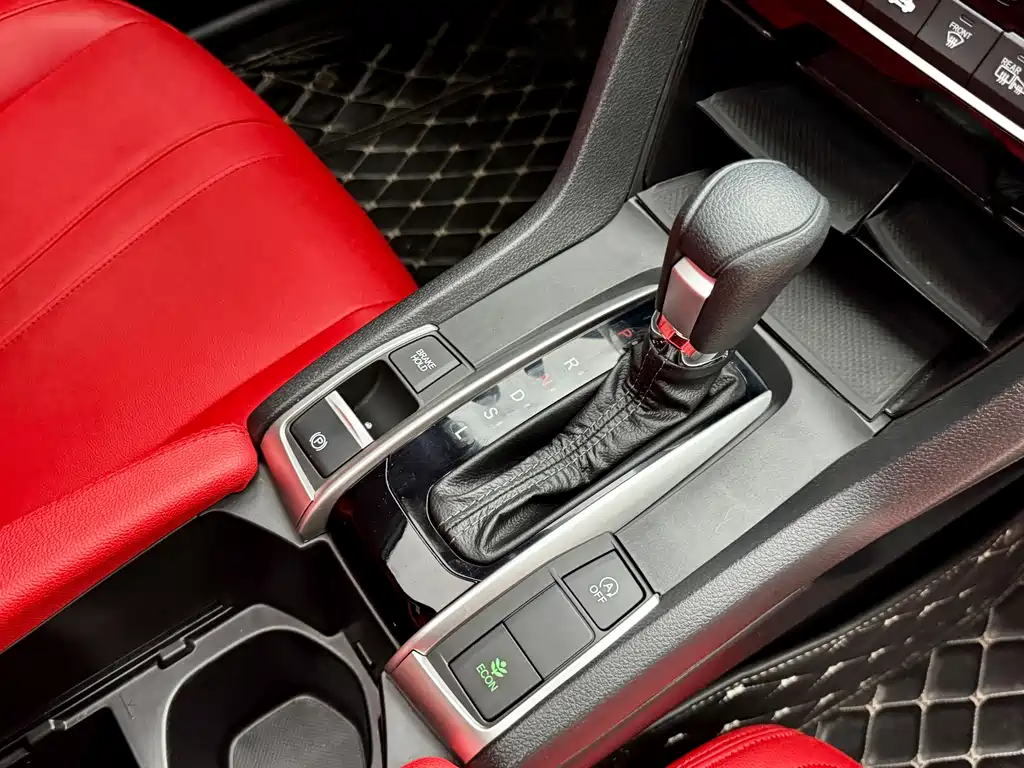 Honda Civic — миниатюра 17
