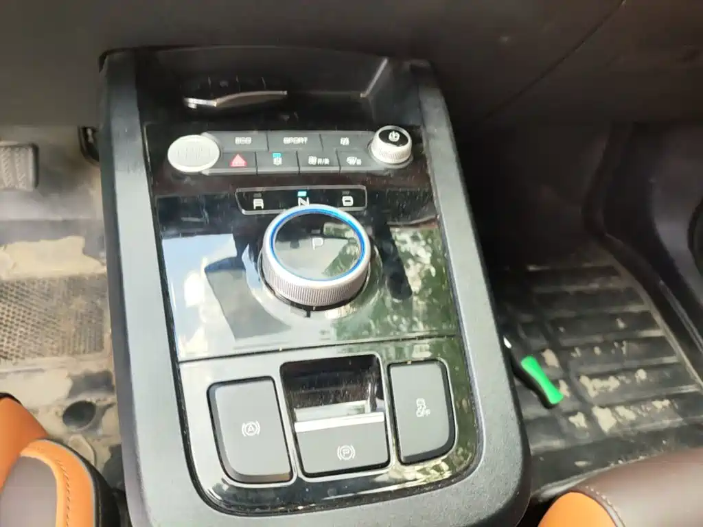BYD e2 — миниатюра 14