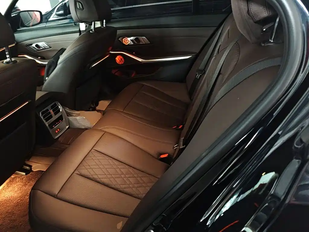 BMW 3 Series — миниатюра 17