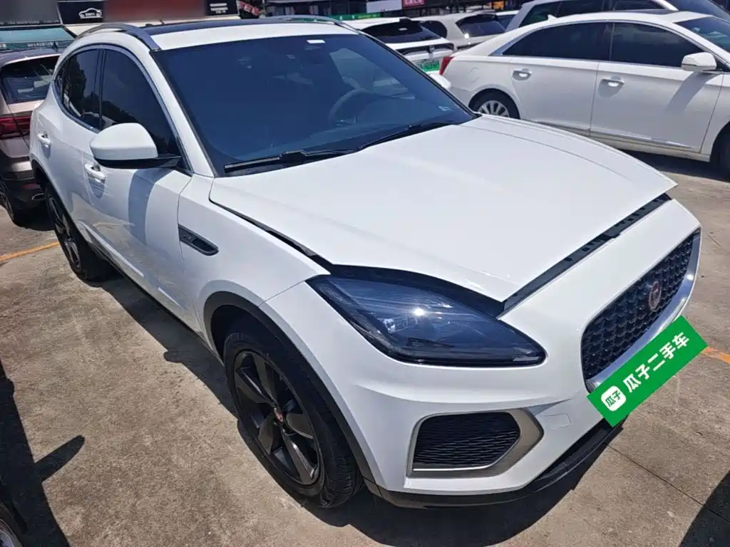 Jaguar E-PACE — миниатюра 4