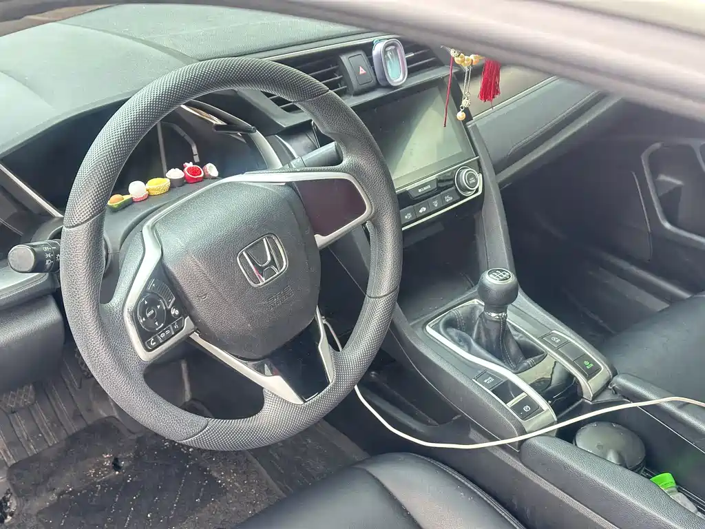 Honda Civic — миниатюра 9