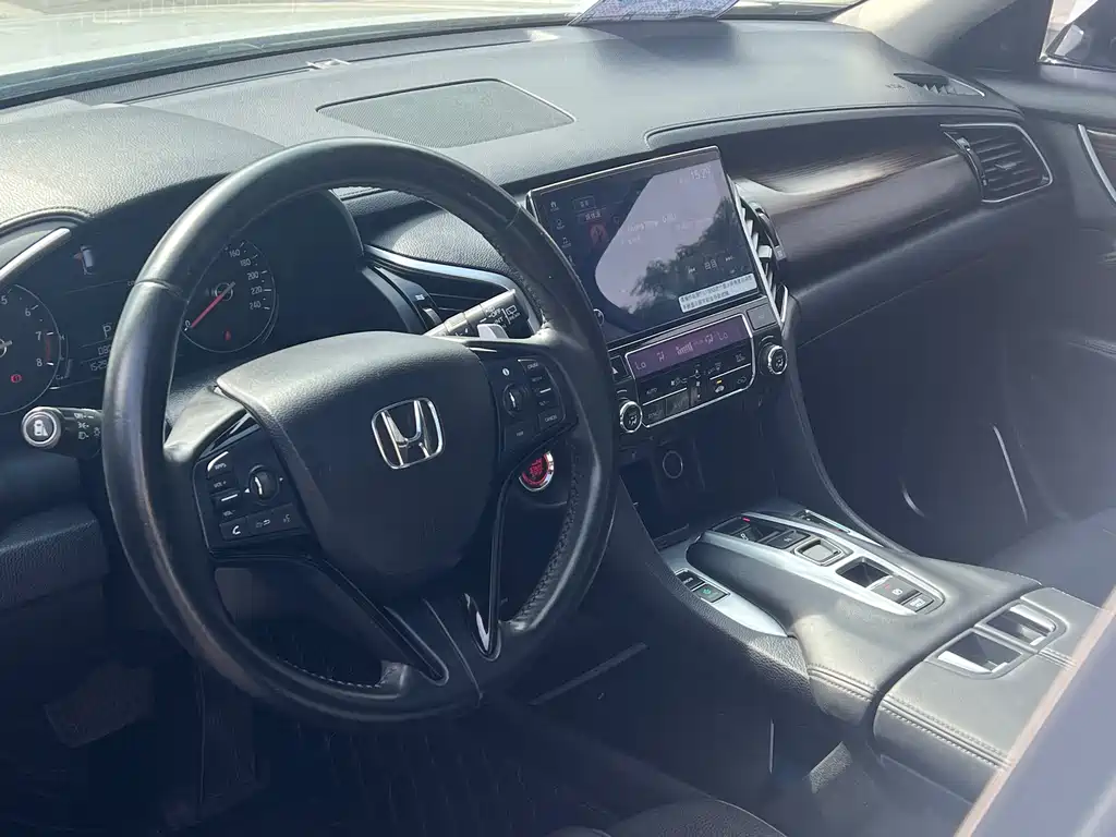 Honda Avancier — миниатюра 10