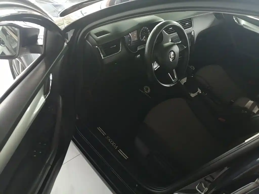Skoda Octavia — миниатюра 16