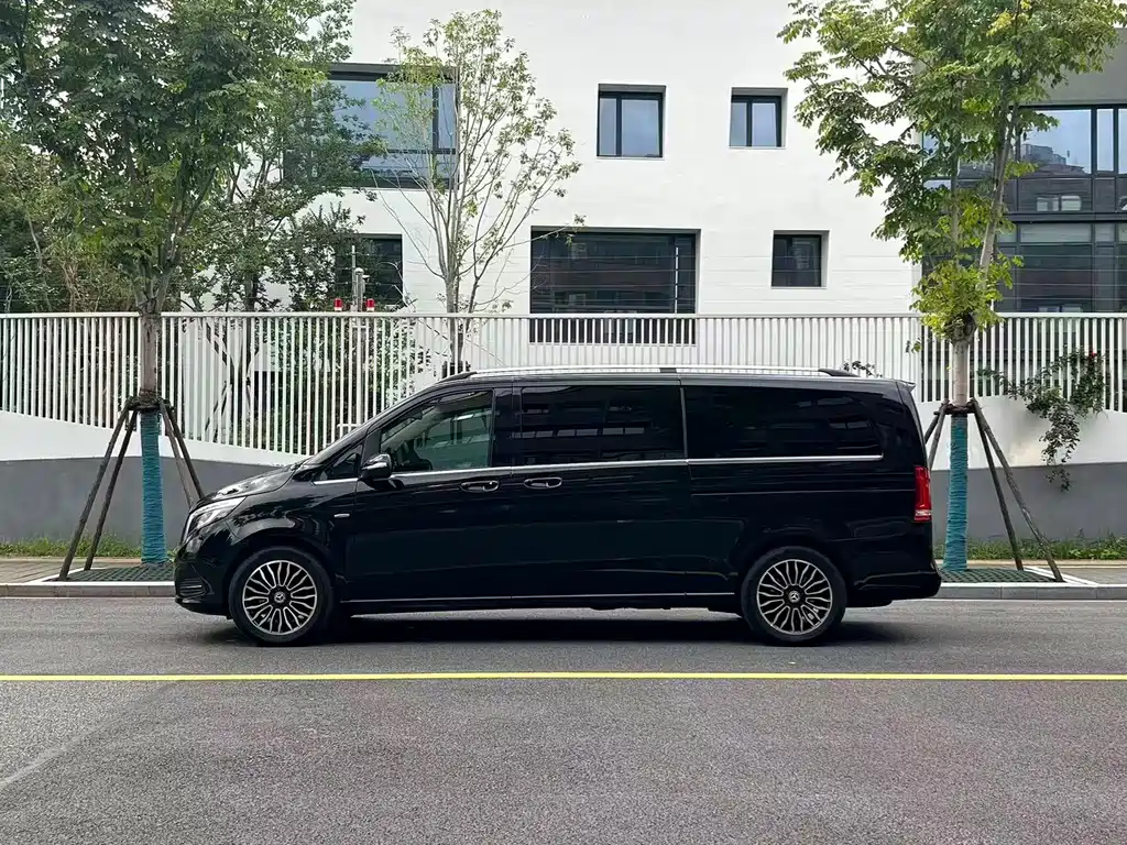 Mercedes-Benz V-Class — миниатюра 5
