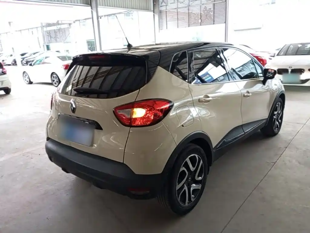 Renault Captur — миниатюра 7