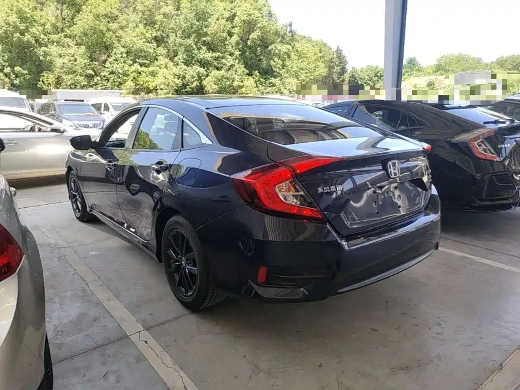 Honda Civic — миниатюра 5