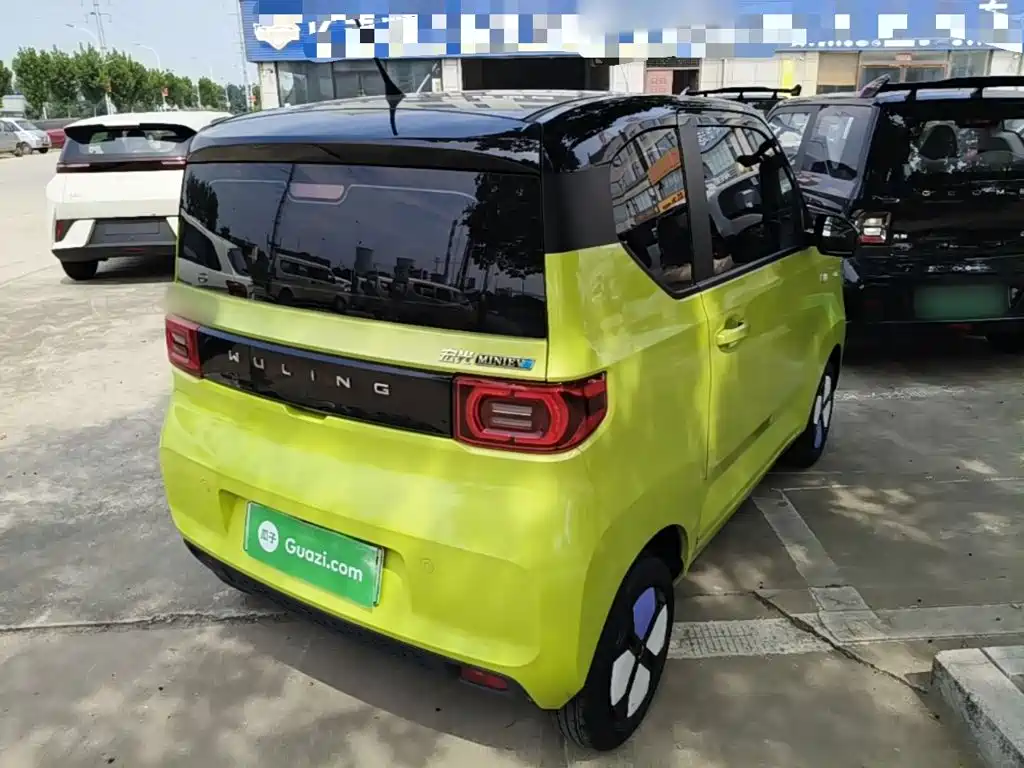Wuling MINIEV — миниатюра 7