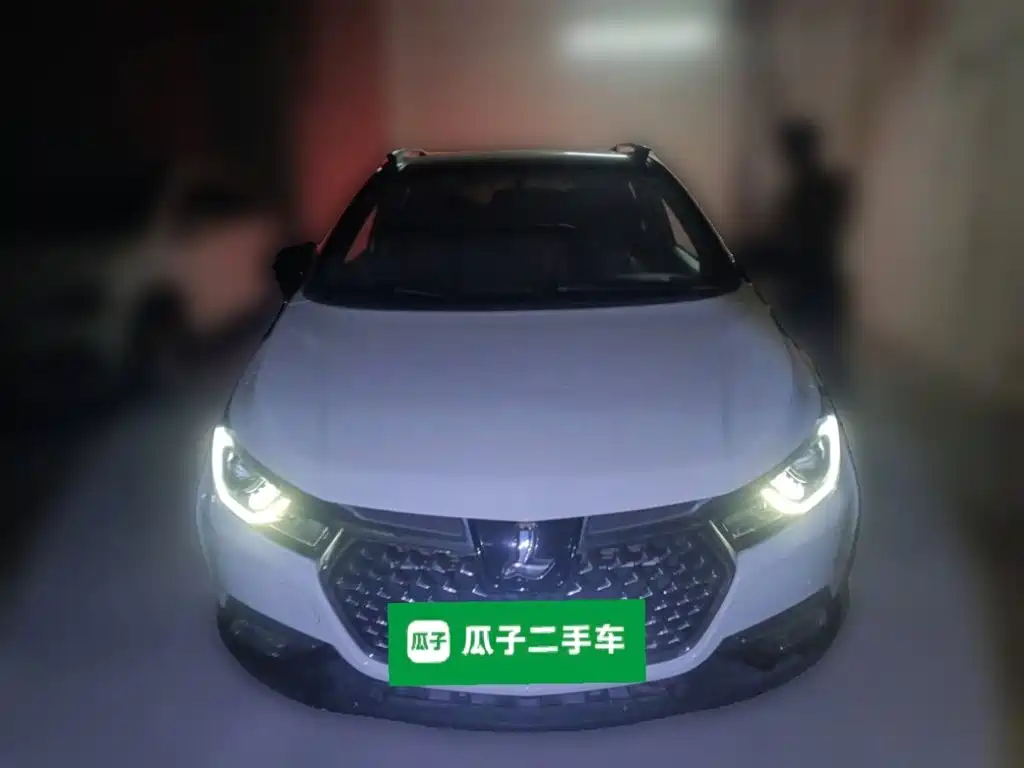 Luxgen U5 SUV — миниатюра 23