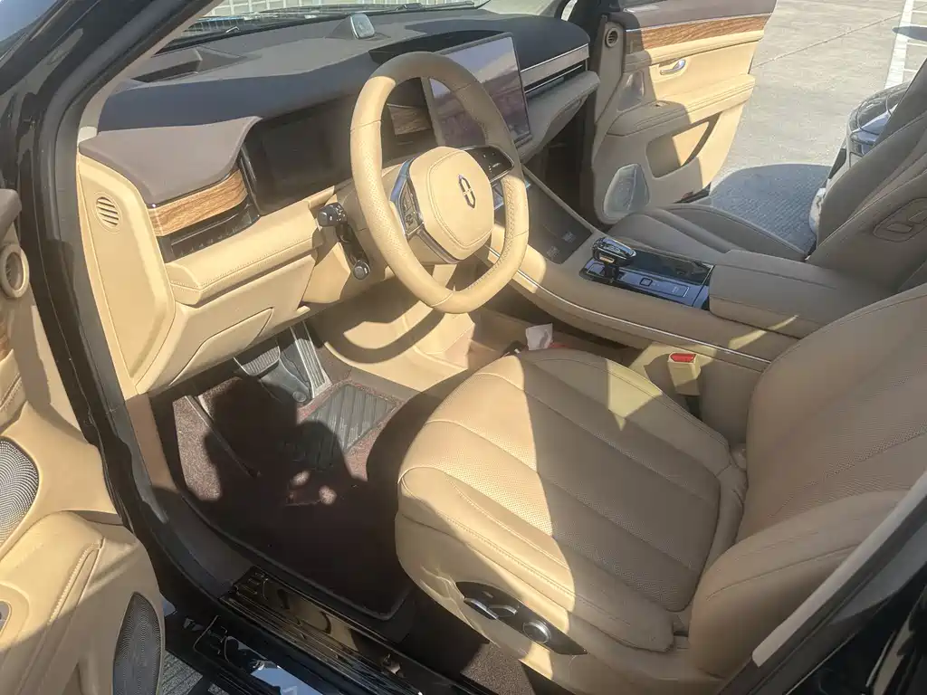 AITO ASK THE WORLD M7