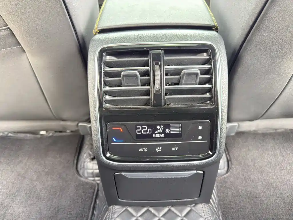 Volkswagen CC — миниатюра 17