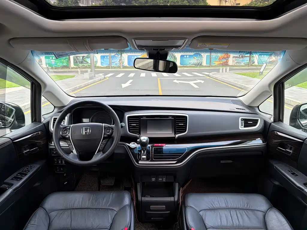 Honda Odyssey — миниатюра 8