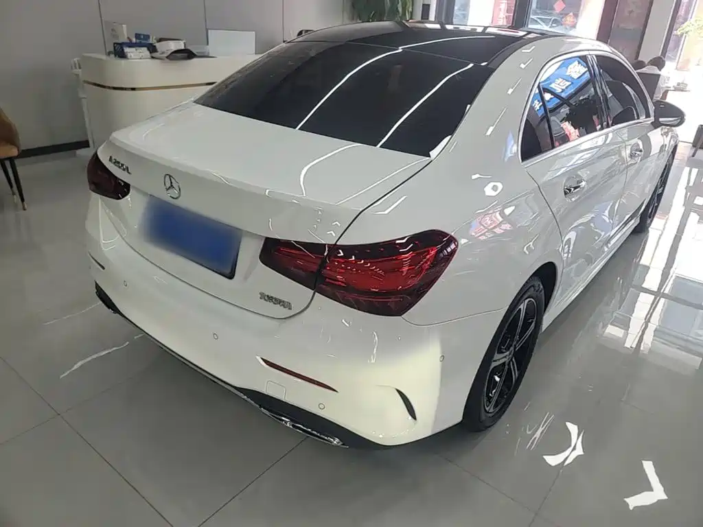 Mercedes-Benz A-Class — миниатюра 7