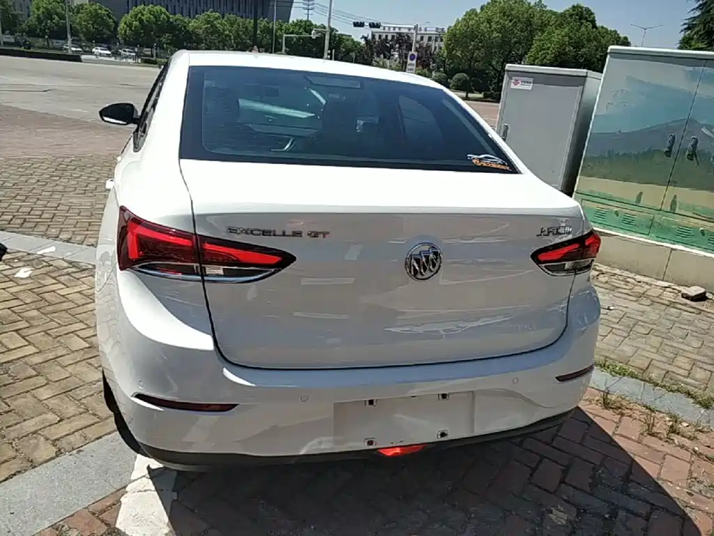 Buick Excelle — миниатюра 6