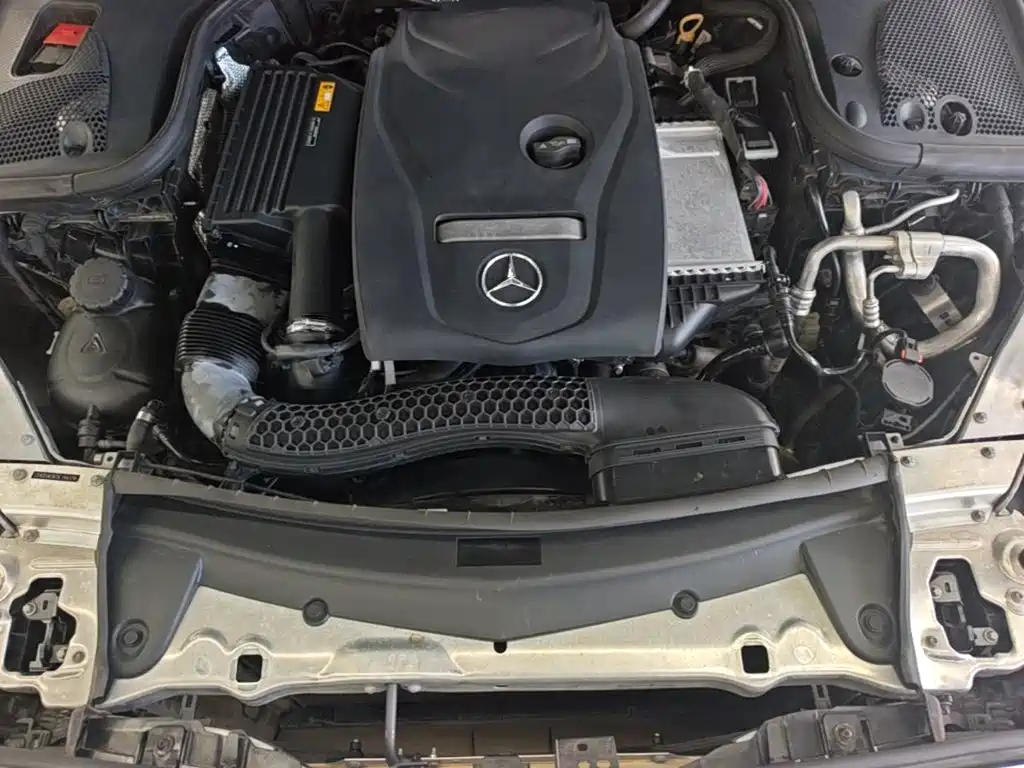 Mercedes-Benz E-Class — миниатюра 20