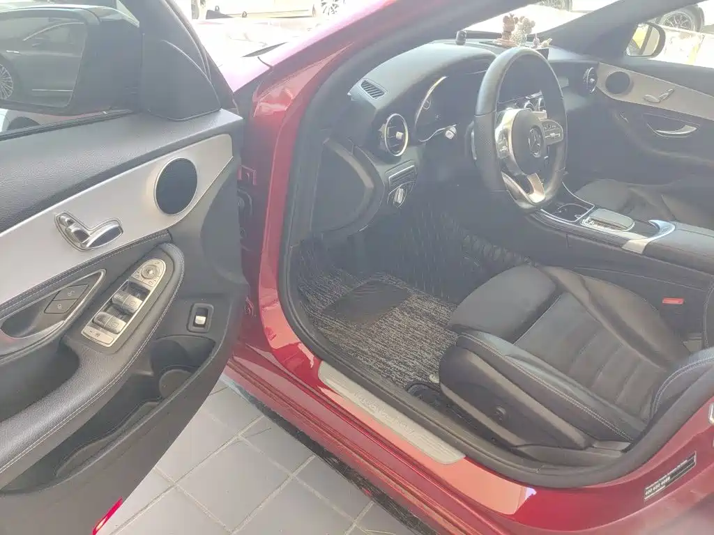 Mercedes-Benz C-Class — миниатюра 14