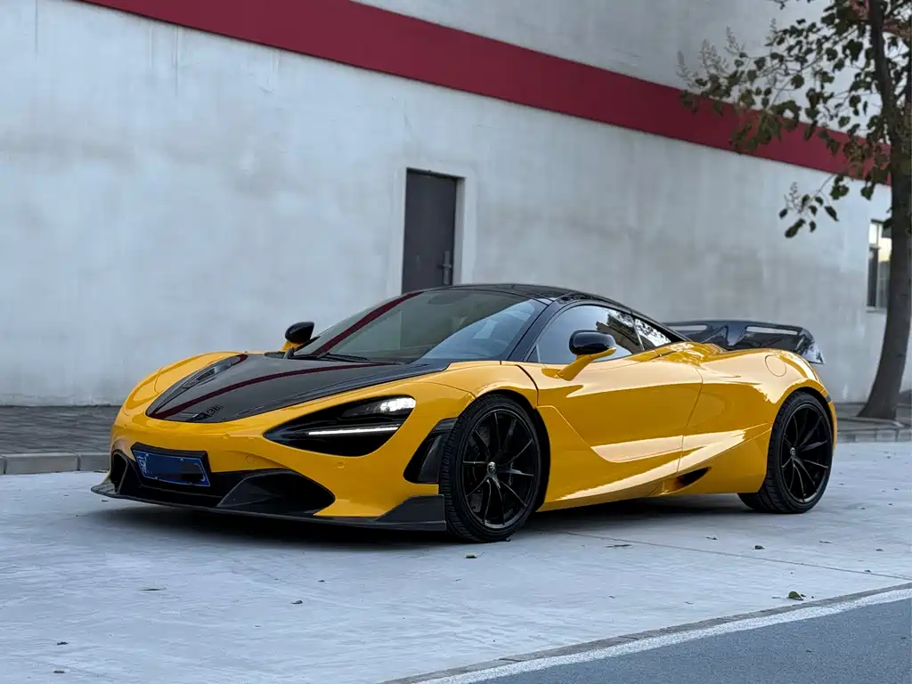 MCLAREN 720S