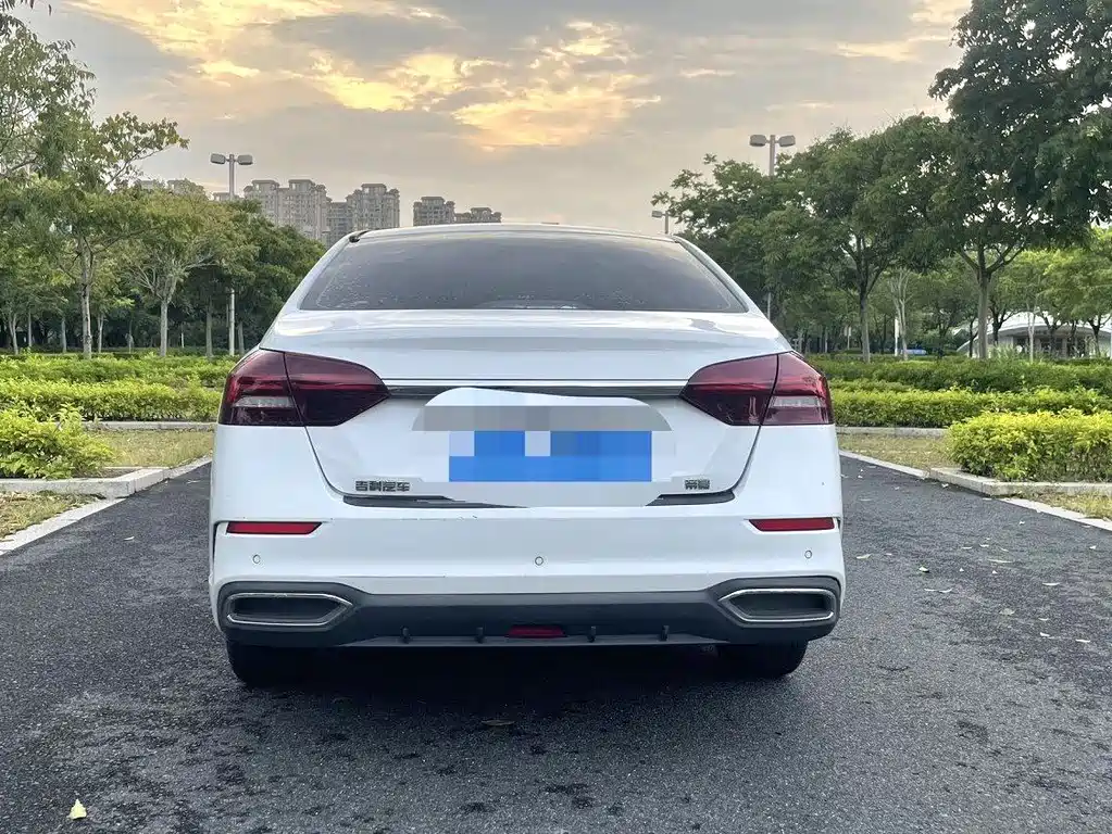 Geely Emgrand — миниатюра 5