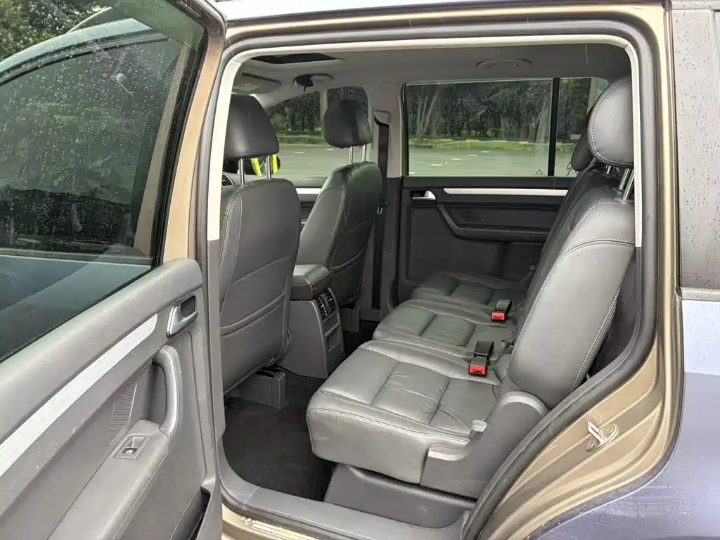 Volkswagen Touran — миниатюра 13