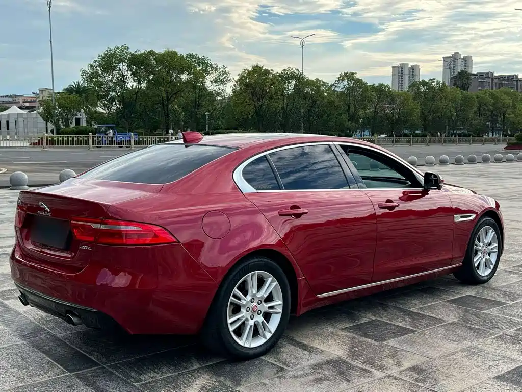 Jaguar XEL — миниатюра 7