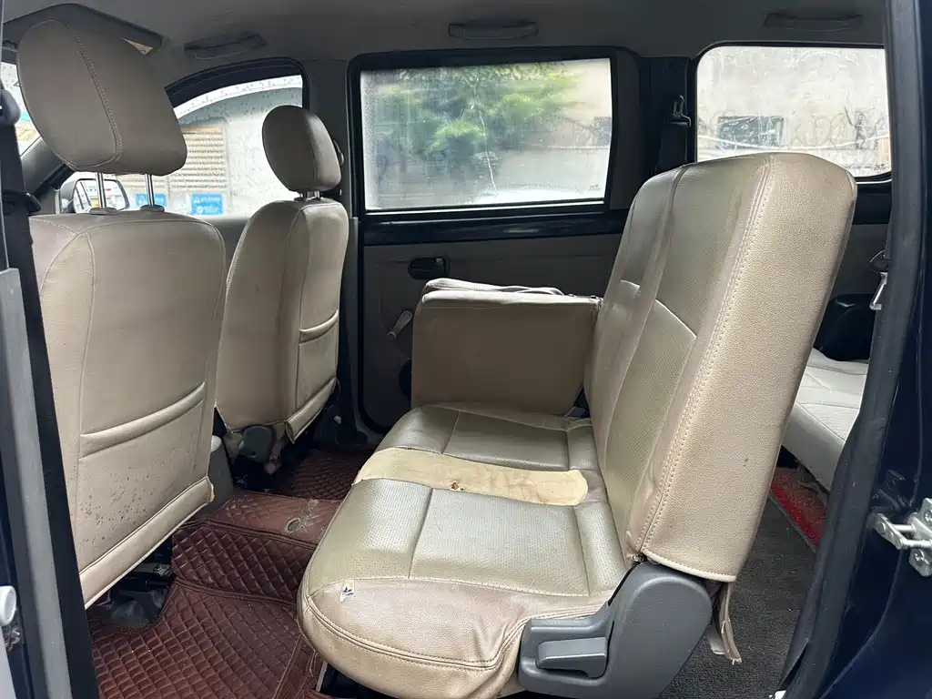 Wuling Hongguang — миниатюра 12