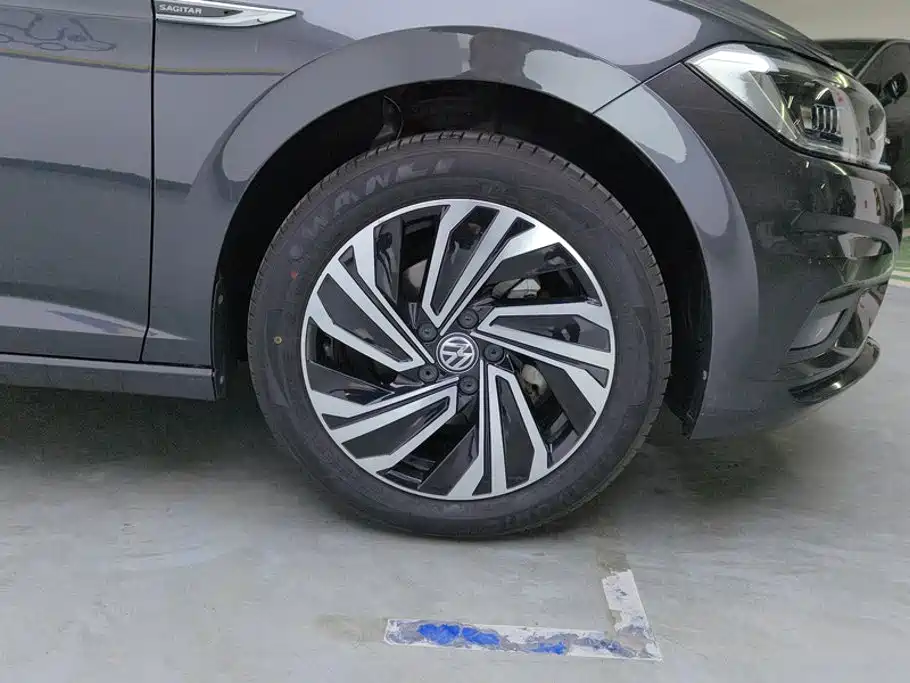 Volkswagen Sagitar — миниатюра 6