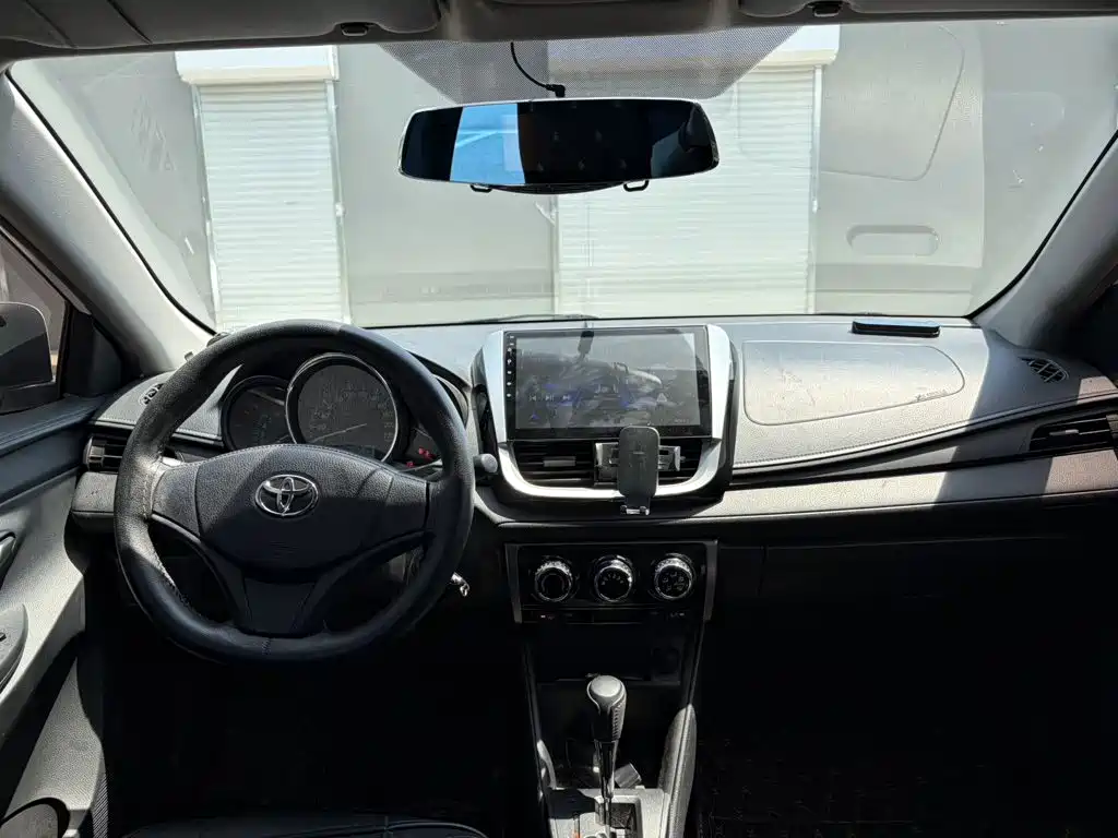 Toyota Vios — миниатюра 9