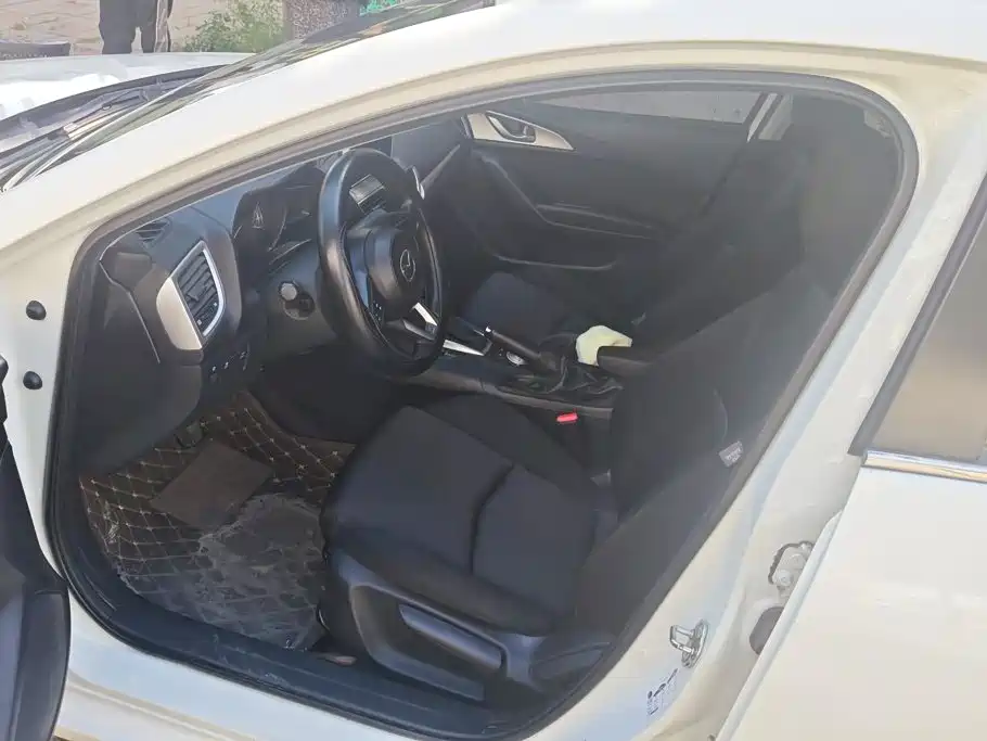 Mazda 3 Axela — миниатюра 9