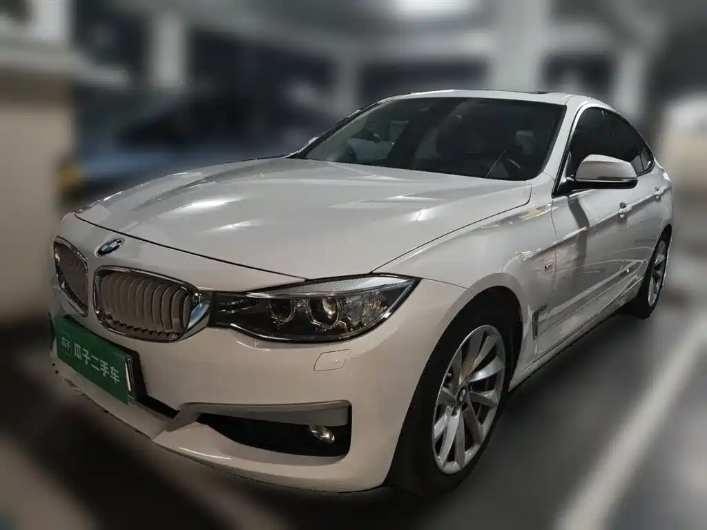 BMW 3 SeriesGT 2013 320i Elegant Design Package