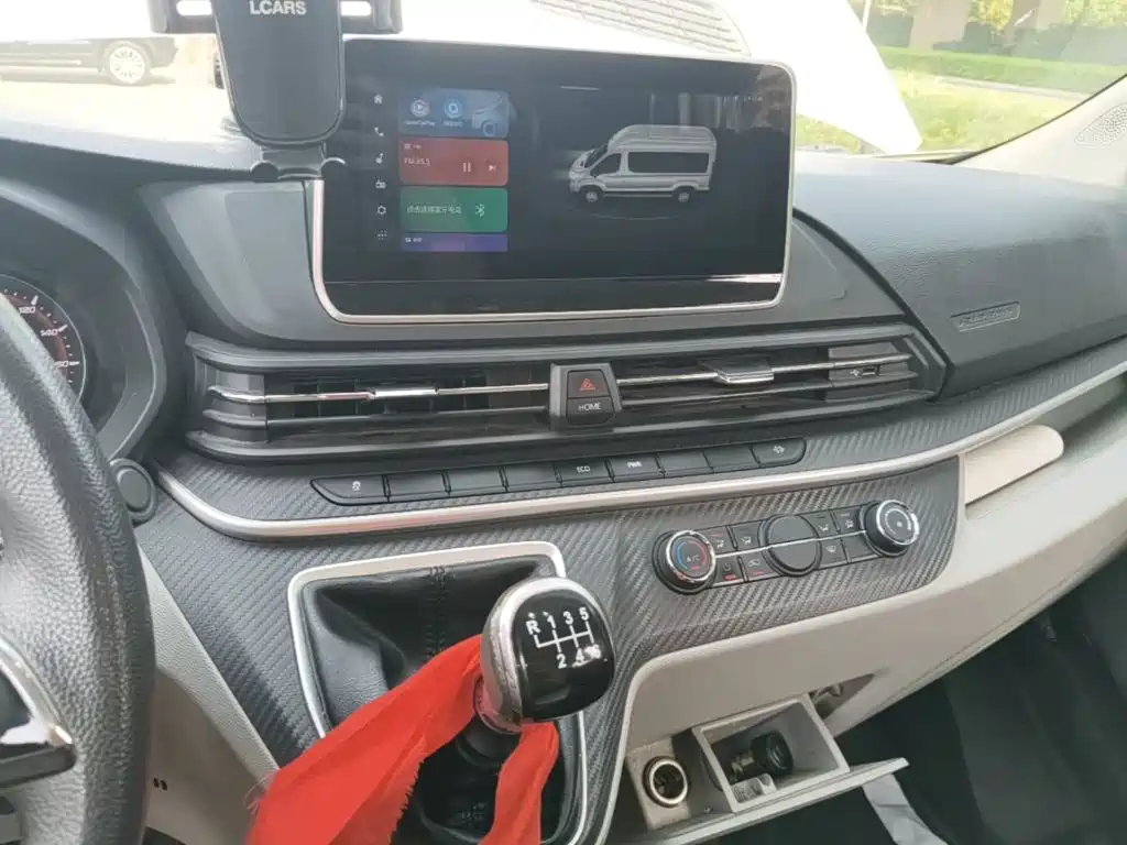 Maxus V90 — миниатюра 20