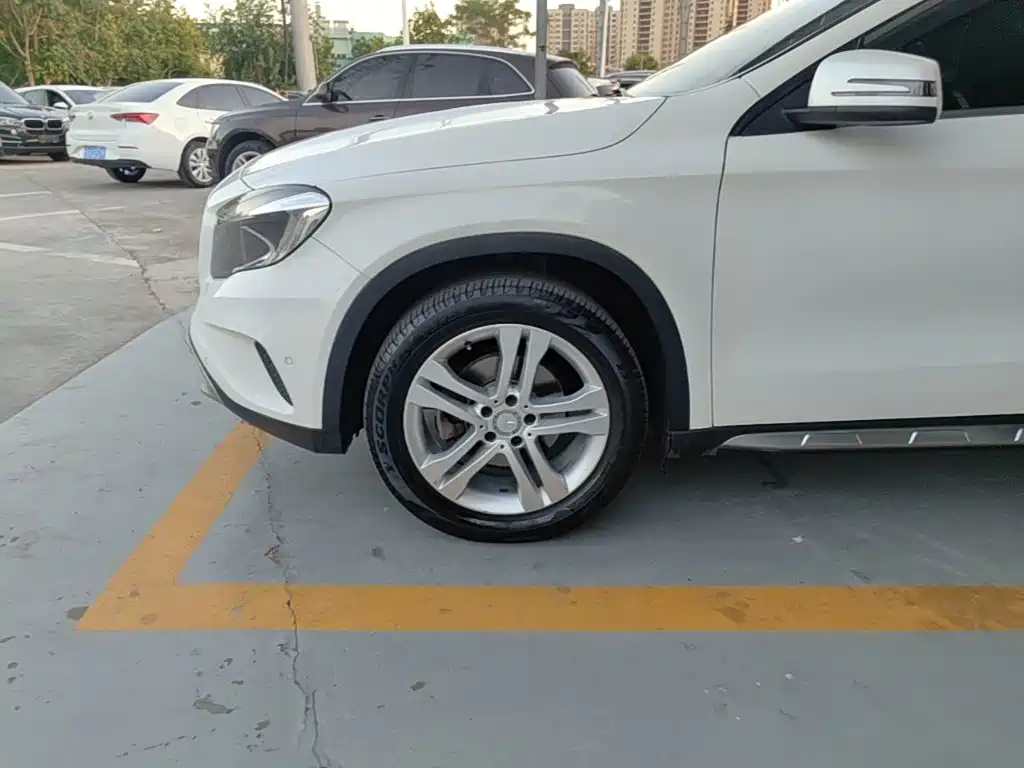 Mercedes-Benz GLA — миниатюра 23