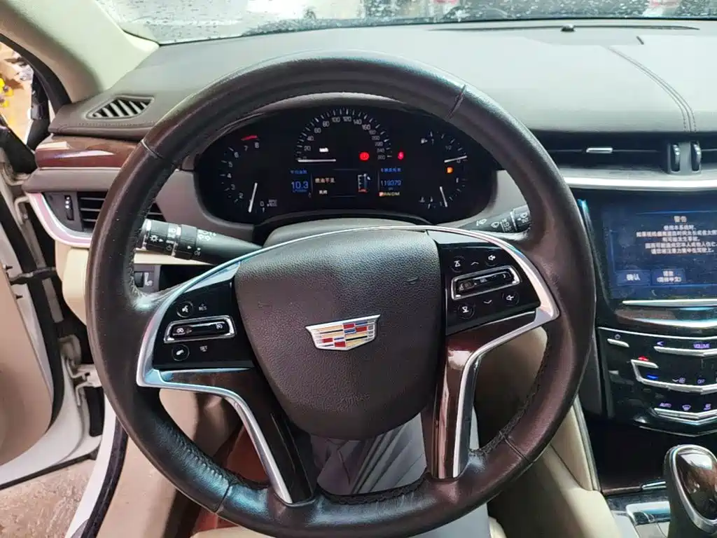 Cadillac XTS — миниатюра 11
