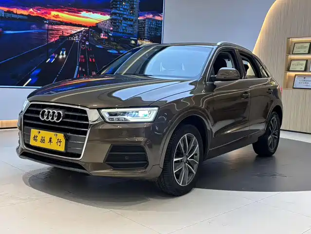 AUDI Q3 2018