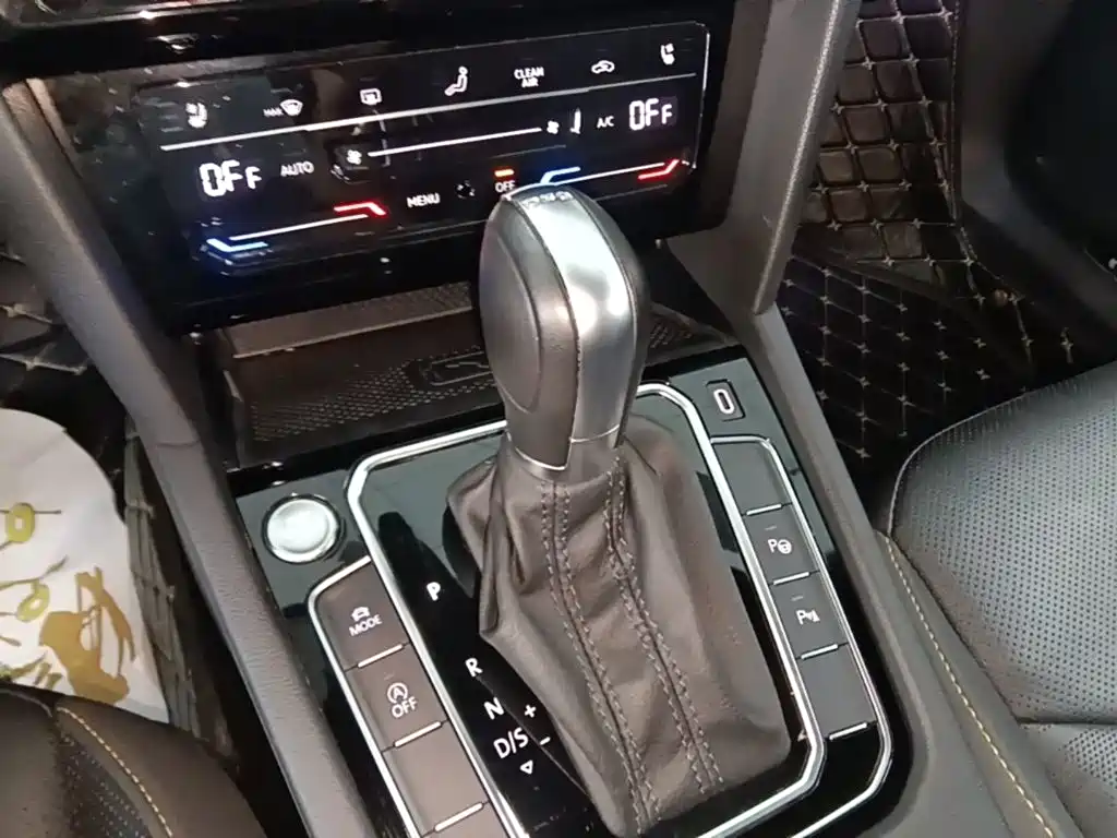 Volkswagen CC — миниатюра 14