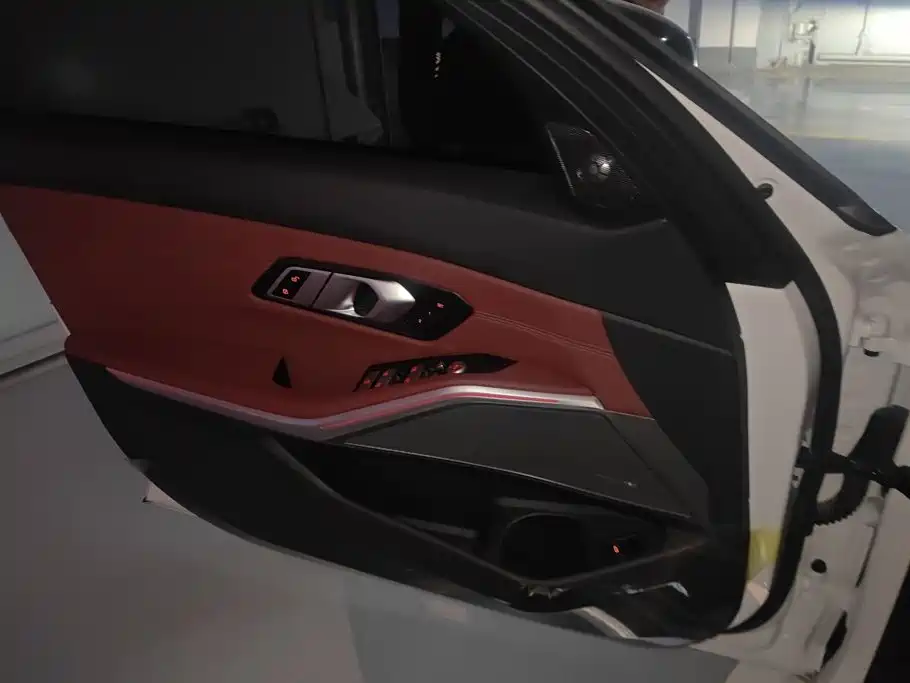 BMW 3 Series — миниатюра 7