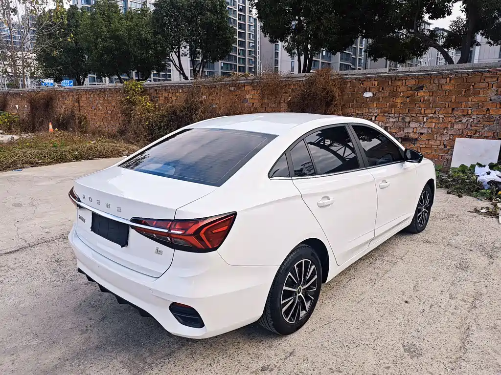 ROEWE I5