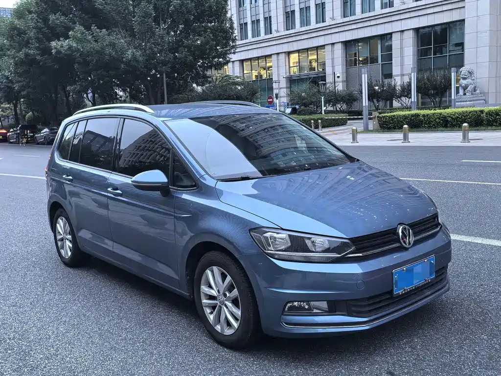 Volkswagen Touran — миниатюра 7